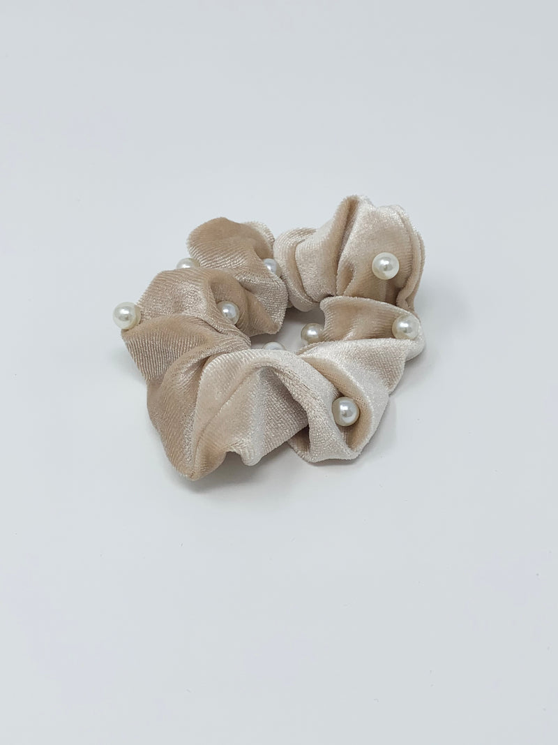 Velvet Pearl Hair Scrunchie - Cream